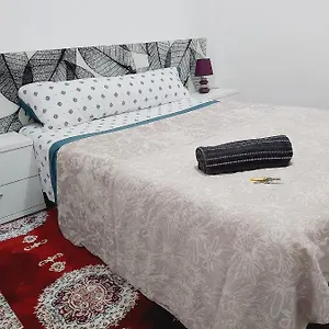  Habitación en casa particular Bernie's Roomss