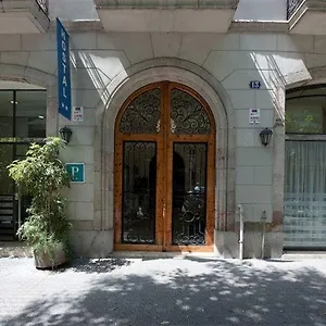 https://hostal-centric.topbarcelonahotels.com