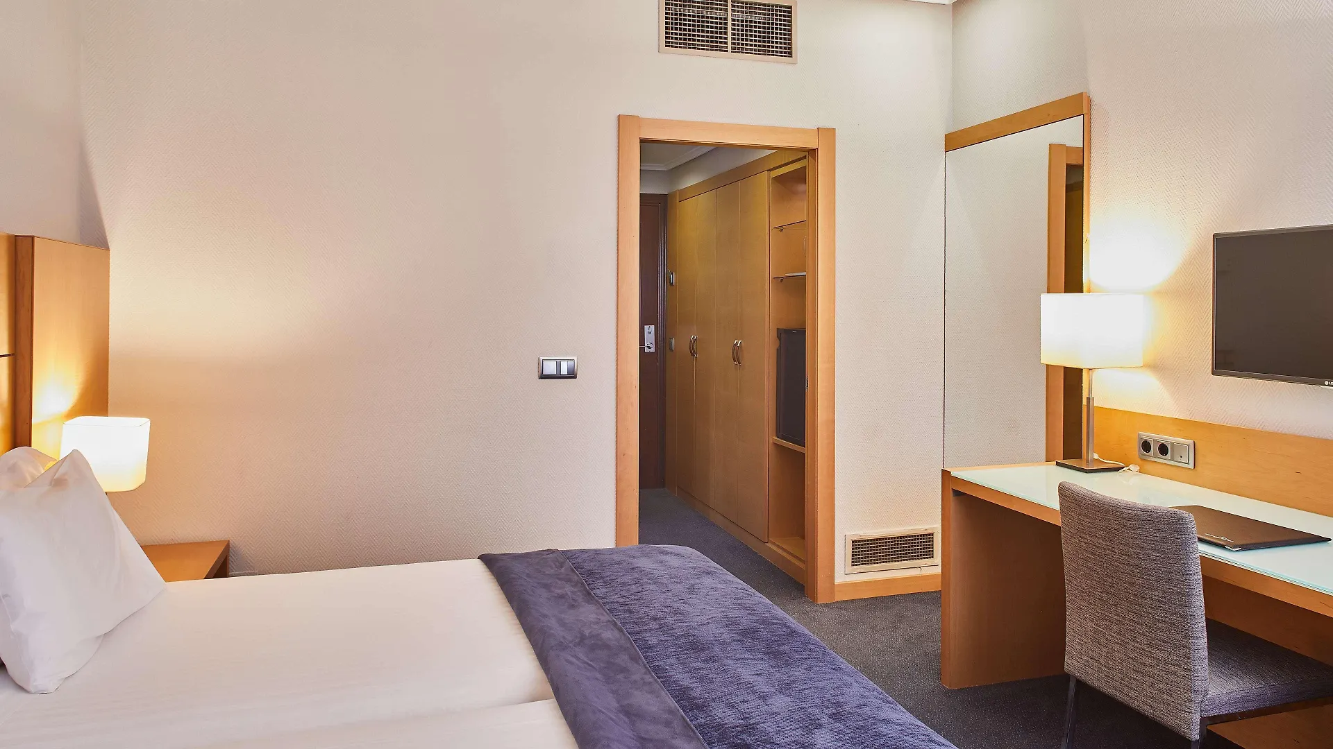 Hotel Silken Ciudad De Vitoria Spanien
